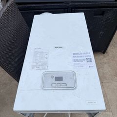Glow worm gas boiler.