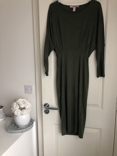 Dress size S