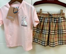 Burberry T-shirt and shorts 4/5T
