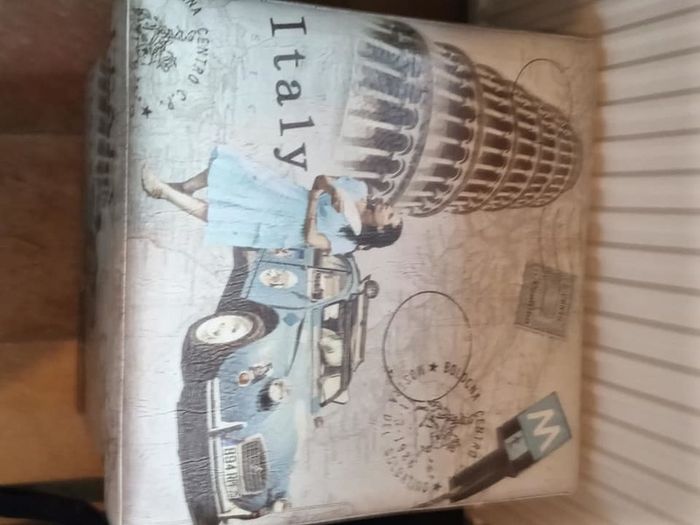 Italian Vintage Style Storage Cube