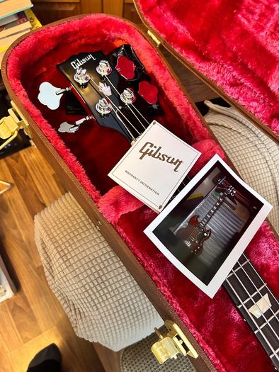 Gibson SG BASS New Beautiful Stunning Instrument.
