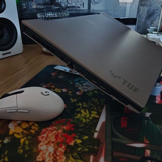 ASUS TUF Gaming A16 Advantage Edition  Ryzen 7