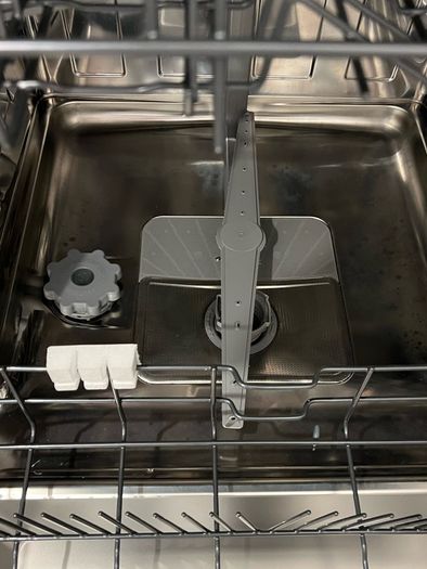 Brand New Nordmende 60cm Freestanding Standard Dishwasher | DW642WH