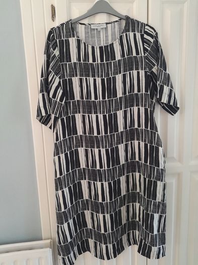 Caroline Donnelly Linen Dress New