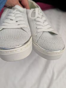 Heavenly Feet Runners in White and Silver Trim
