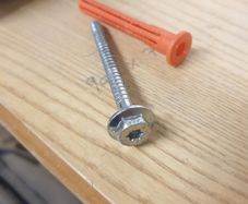Heavy duty plug and screw anchor