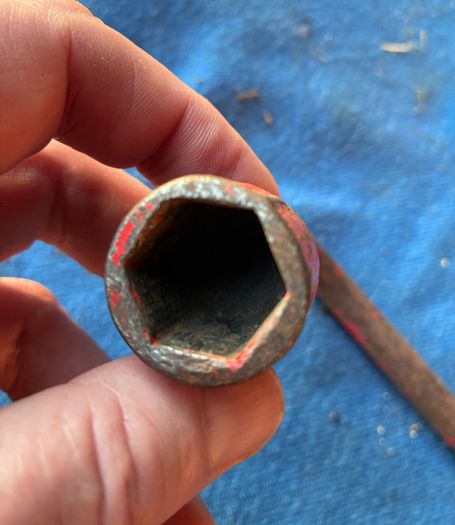 Vintage short wheel brace