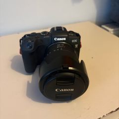 Canon eos rp with 23/105 f4-7.1 and tripod