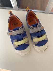 Clarks City Vibe Kid Bright Blue 9G Wide