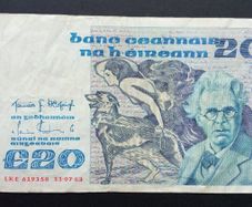 Ireland | 1983 | 20 Pounds | P.73b | LKE 619158 | VF+