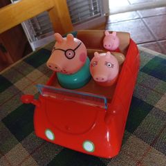 Peppa pig talking moving car with family