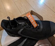 No risk work  shoes (Brand New) size 10.5