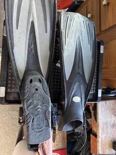 scuba diving fins -large