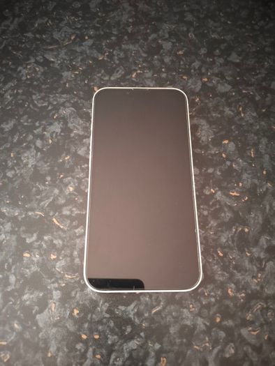 iPhone 13 128GB White (Starlight)