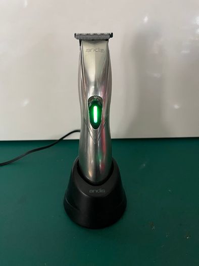 Andis D-8 Slimline Pro Li Professional Trimmer