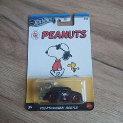 Hot Wheels Volkswagen Beetle 75 Years Peanuts Silver Series