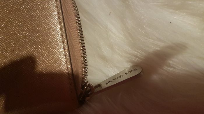 Gorgeous metallic light pink authentic Michael Kors leather cynthia satchel and jet set travel coin case both in colour "ballet"