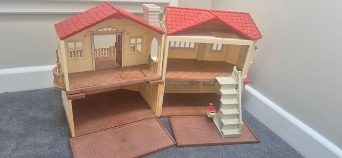 Sylvanian Family House & Accessories