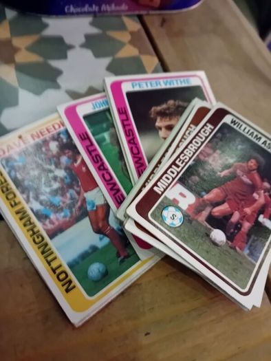 Topps  Trading Cards