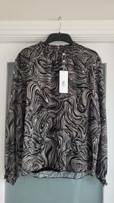MXO Layered camel and black abstract high neck Sz M (Fit 10-12)  - Bnwt Rrp 75