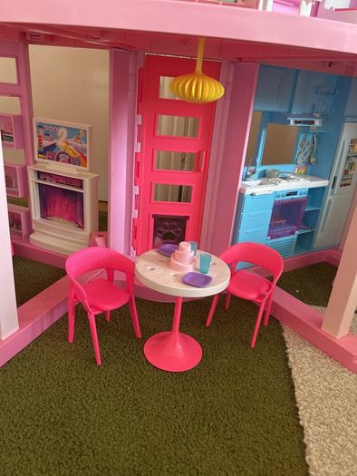 Barbie Dream House