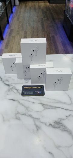 Apple Airpods 4th Gen