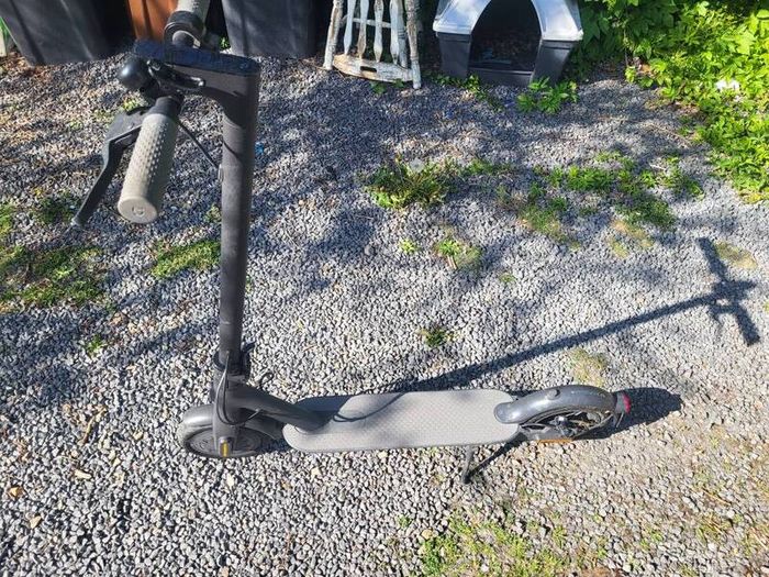 Electric scooter mi 1s
