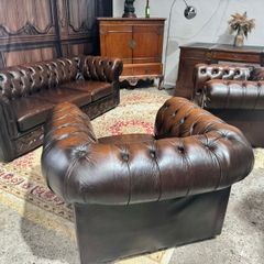 3+1+1 brown chesterfield