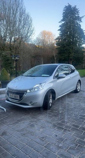 Peugeot 208 VTI nct 01/27