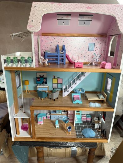 Doll house with furniture