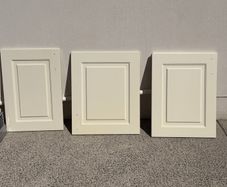 Cream Shaker Kitchen Cabinet Doors & Hardware