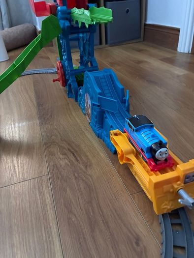 Thomas and Friends Collapsing Cave Set