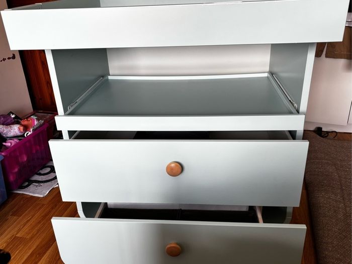 Changing table