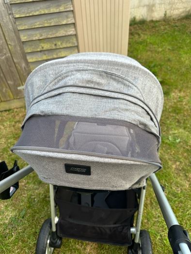 Mamas and Papas pram + Cybex seat and isofix bundle