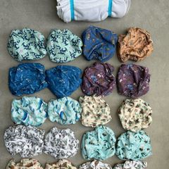 LittleLamb Size 2 Pocket Cloth Nappies and 20 bamboo inserts