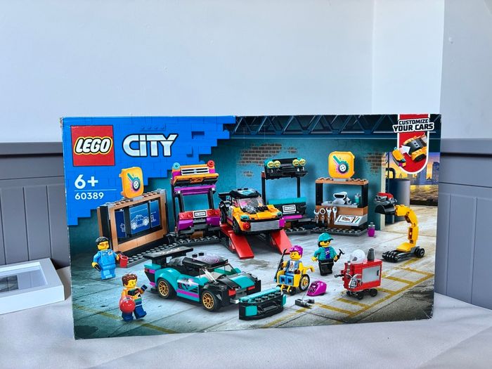 Lego City Garage