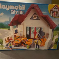 playmobil school house