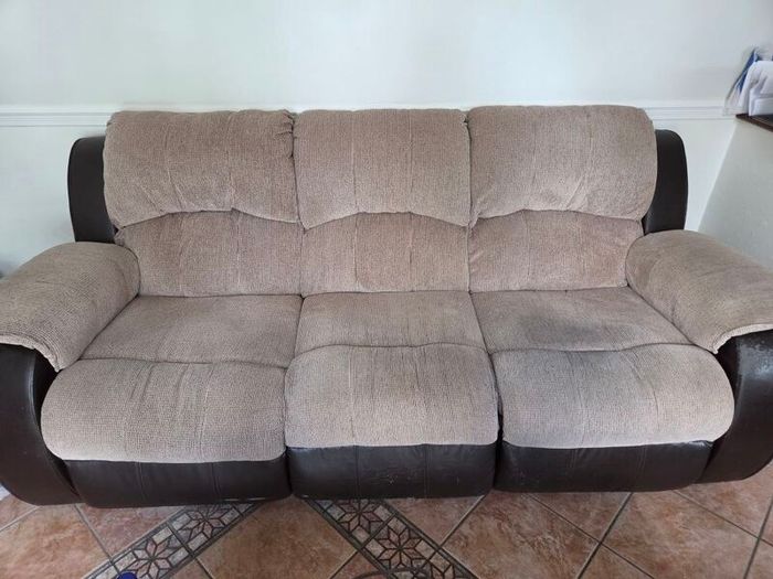 Recliner couch