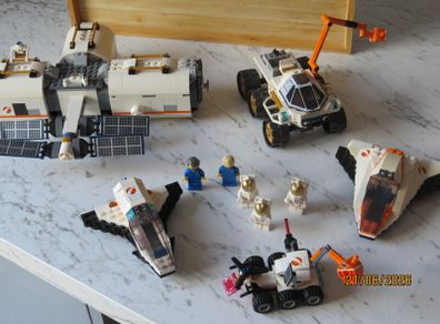 Lego City  Space Station