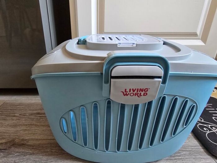 pet carrier