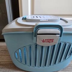 pet carrier