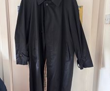 Vartek's Vintage Trenchcoat - Medium