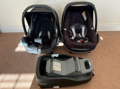 Maxi Cosi Pebble and Family Fix Base