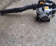 leaf blower
