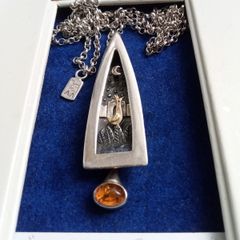 Alan Ardiff Secret Garden pendant