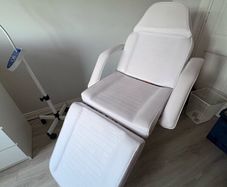 Beauty cosmetic white bed