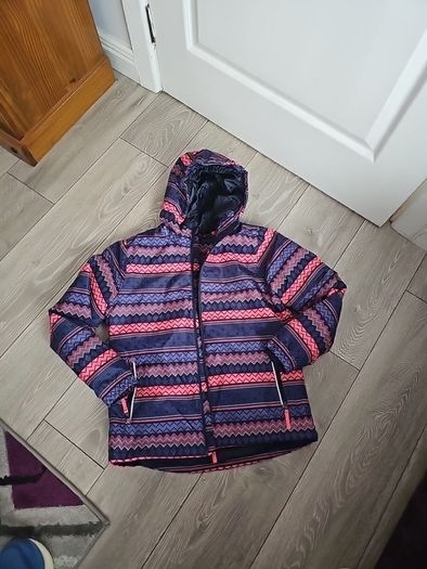 girls ski coat 9-10ys
