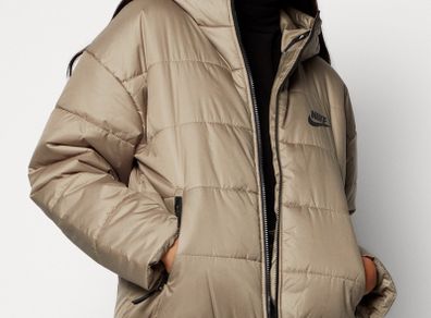 Nike sportswear winter Therma-Fit repel hooded puffer jacket rain-ready size XL