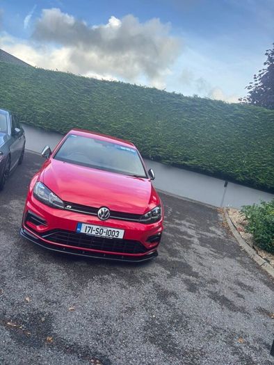 Volkswagen Golf R