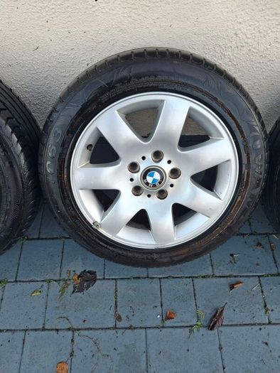 Genuine Bmw 16" like new Semperit And Wanli tyres